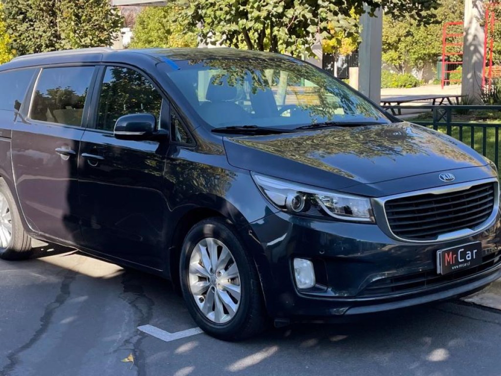 KIA GRAND CARNIVAL