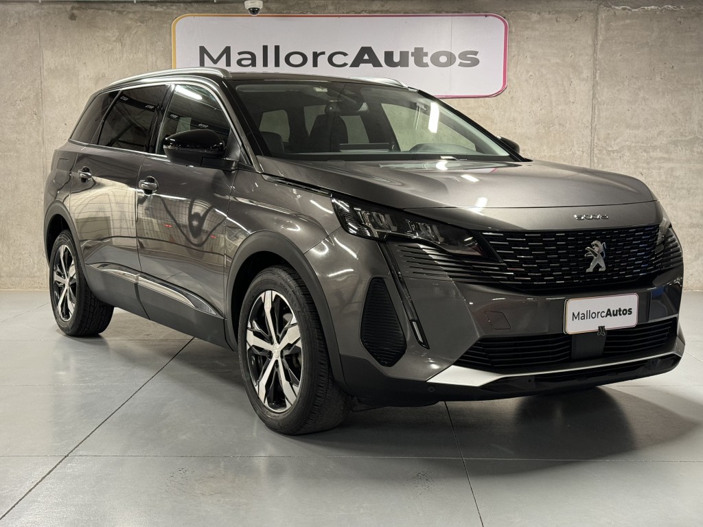 PEUGEOT 5008