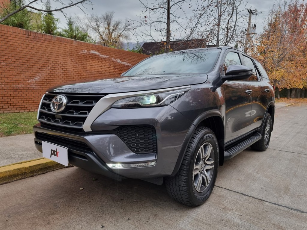 TOYOTA FORTUNER