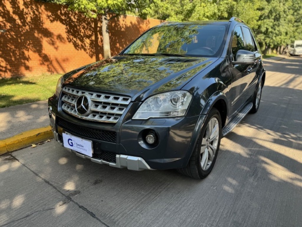 MERCEDES-BENZ ML 550