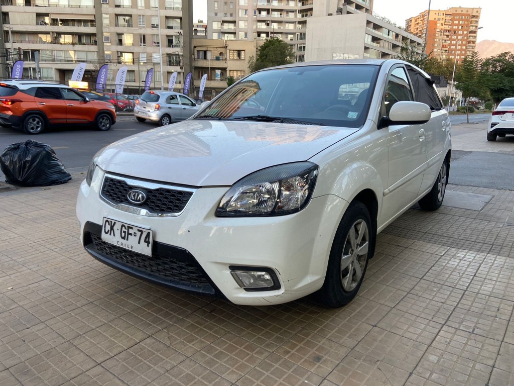 KIA RIO 5, 2010