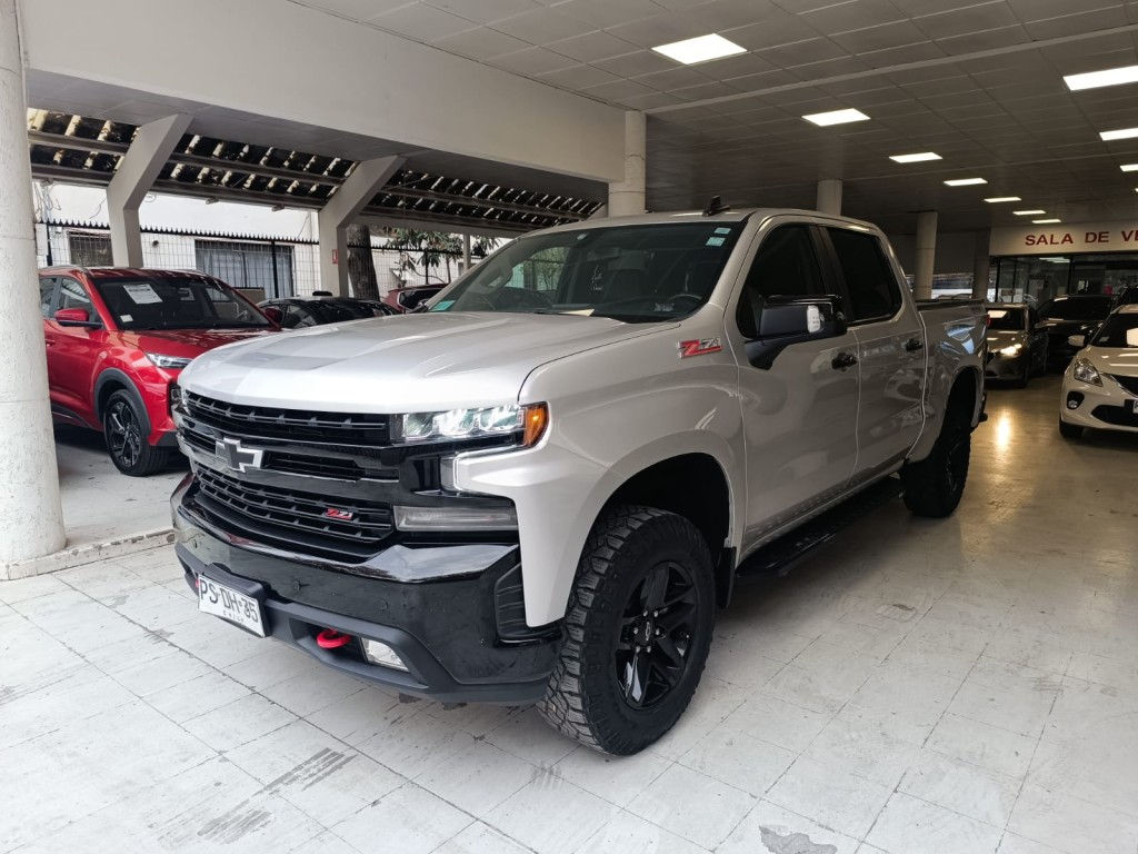 CHEVROLET SILVERADO