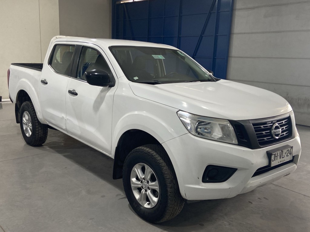 NISSAN NP300