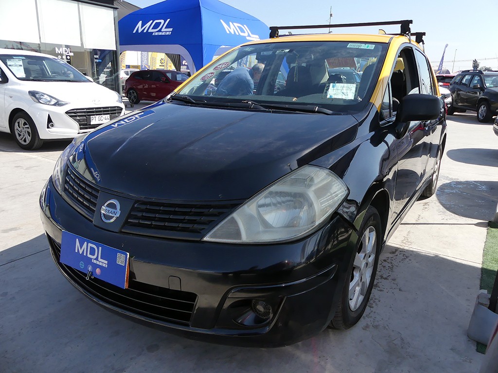 NISSAN TIIDA