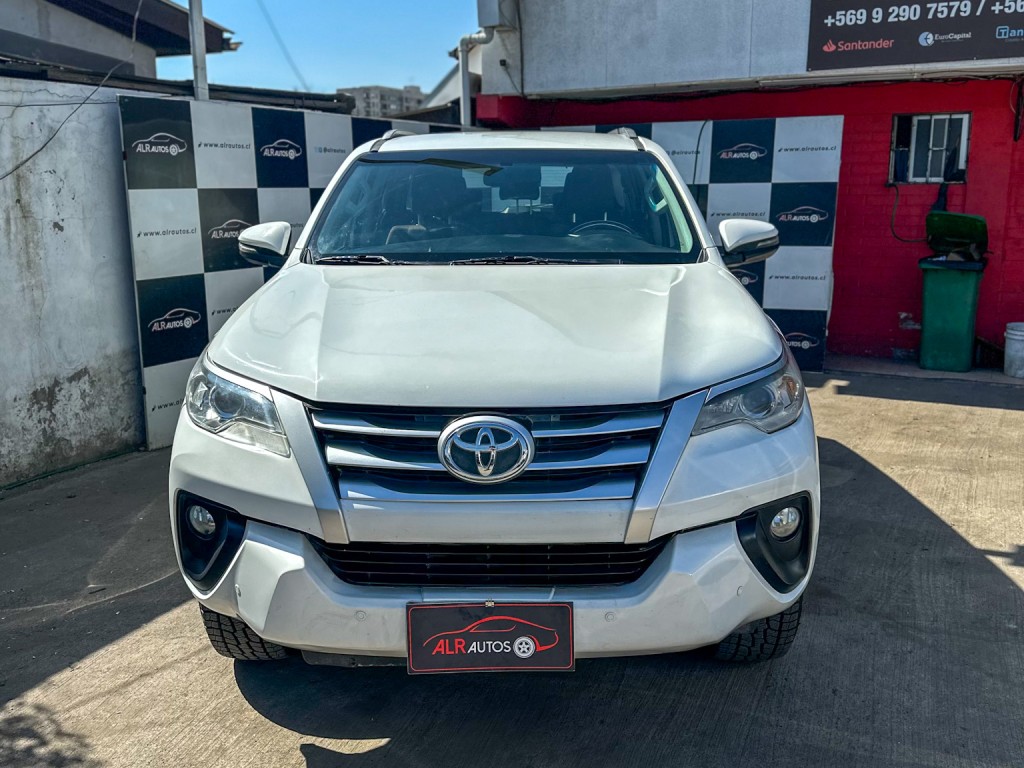 TOYOTA FORTUNER