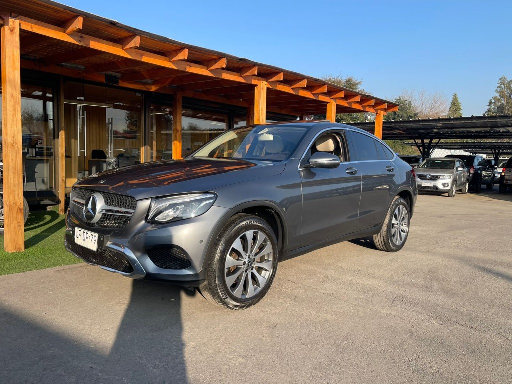 MERCEDES-BENZ GLC 300