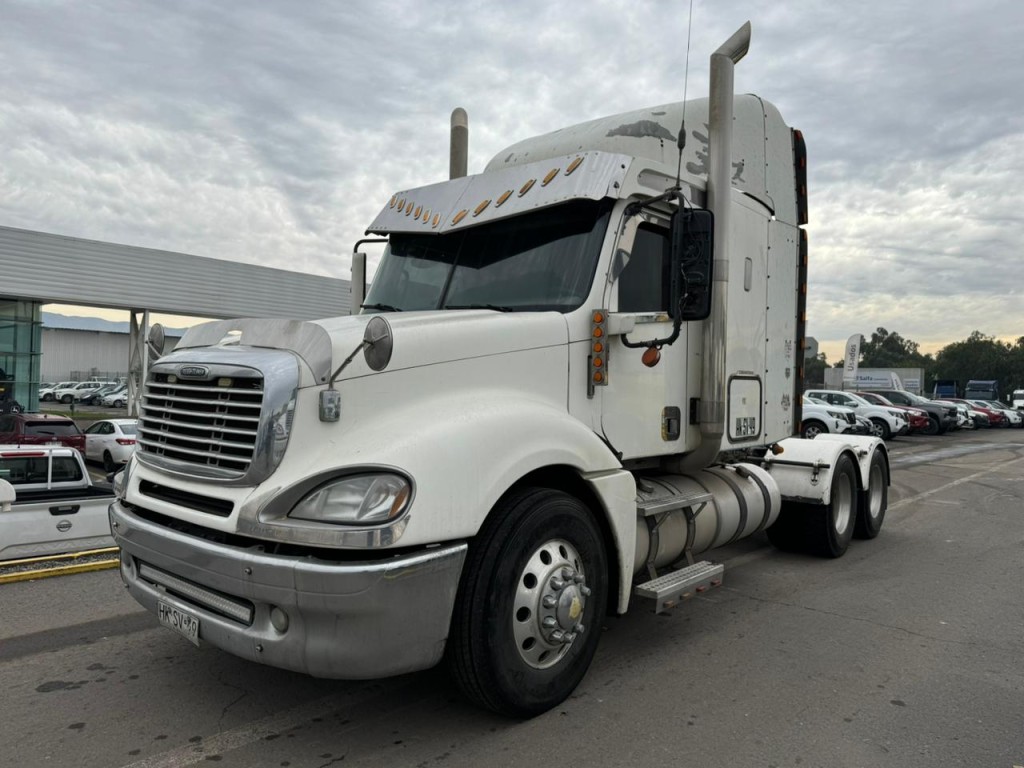 FREIGHTLINER CL 120