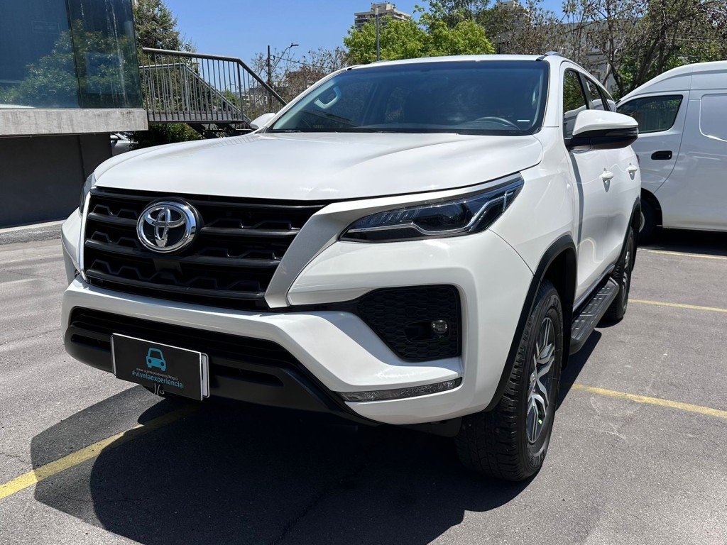 TOYOTA FORTUNER