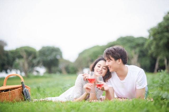 今結婚するカップルの間で大注目 エンゲージメントフォトってなに Fotoria出張撮影