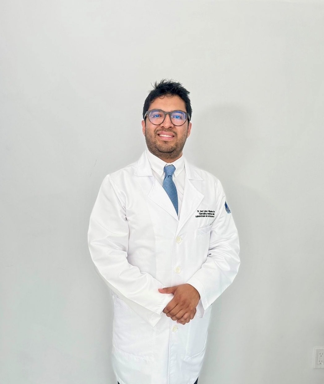 Dr. Juan Carlos Villalobos Olivera