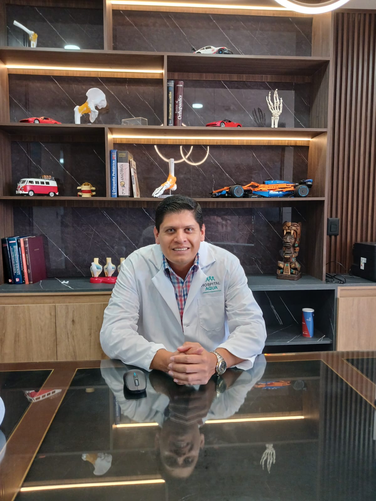 Dr. Victor Manuel Castañeda Rodriguez