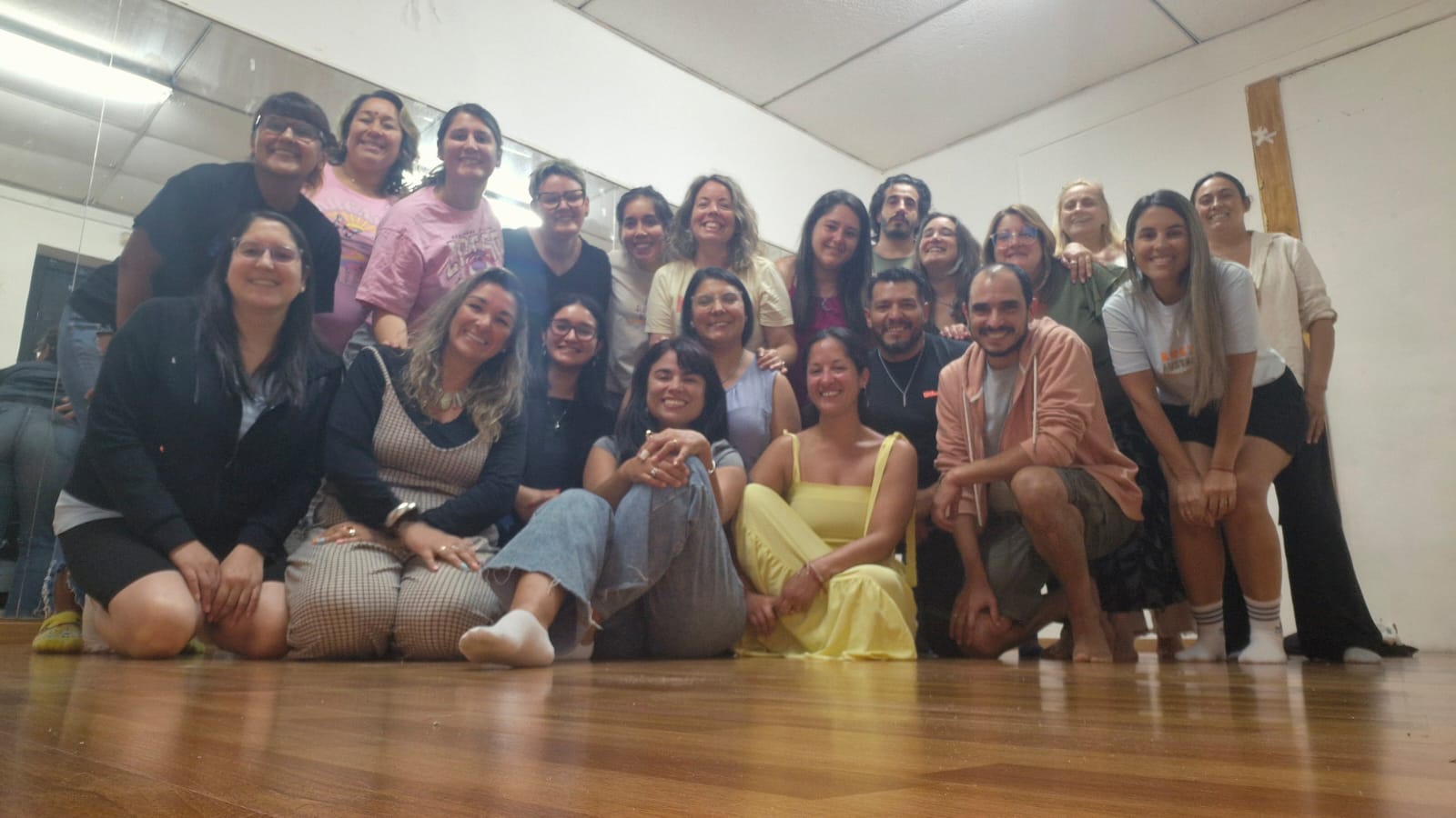 Grupo en sesión de constelaciones