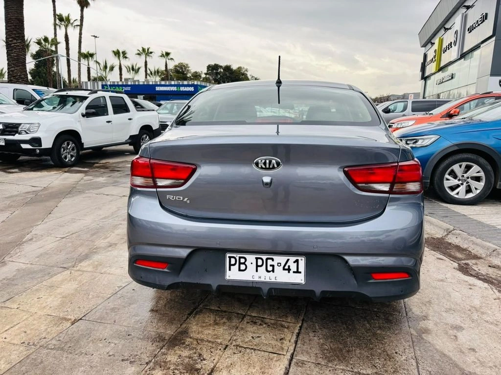 KIA RIO 4 2020 - Foto 6