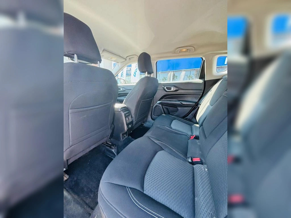 JEEP COMPASS 2024 - Foto 17