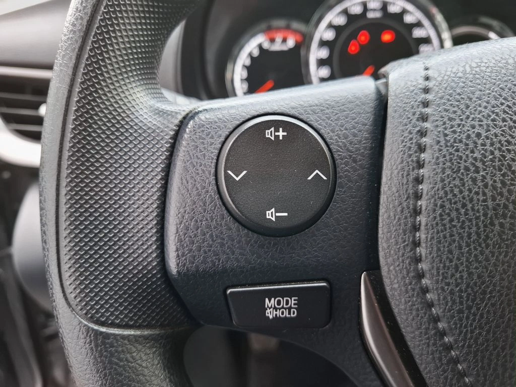 TOYOTA YARIS 2025 - Foto 17