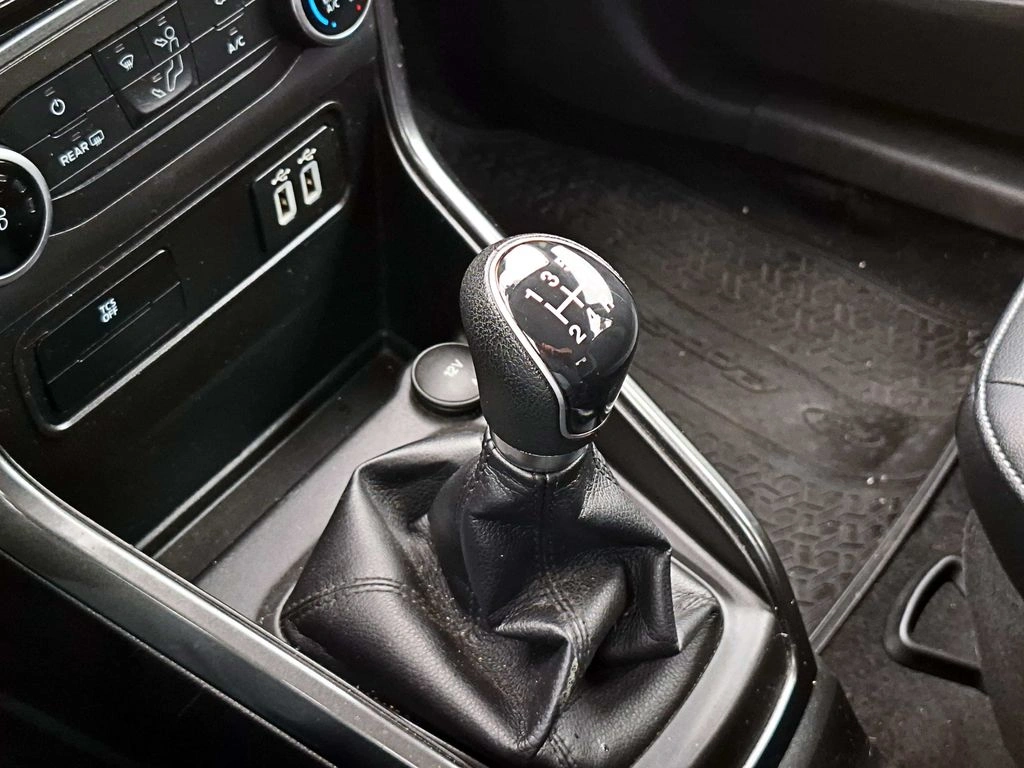 Ford Ecosport — foto 15 de 16