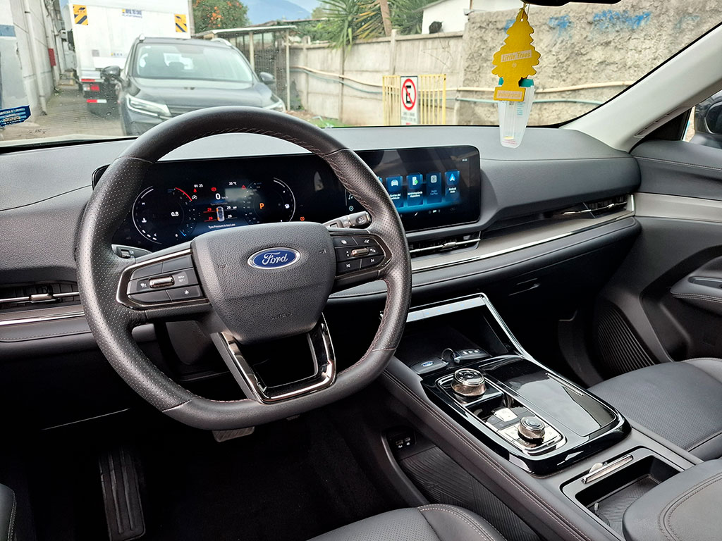 Ford Territory — foto 11 de 22