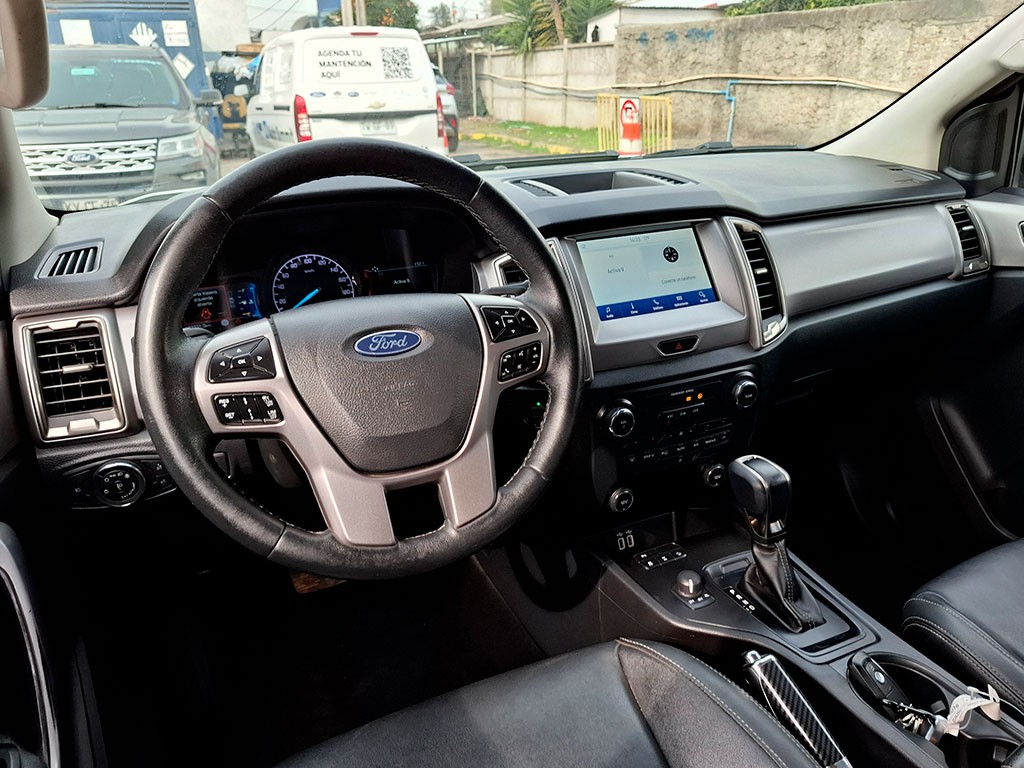 Ford Ranger — foto 11 de 24