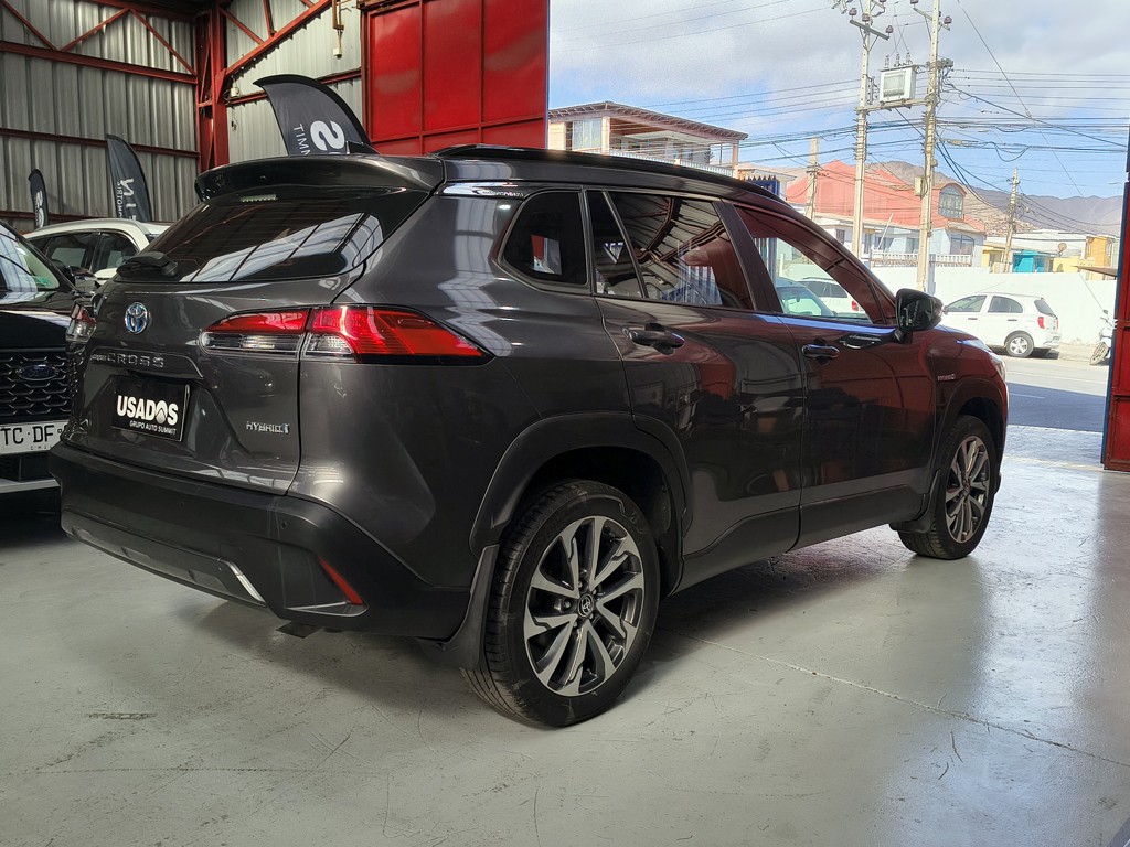 Toyota Corolla Cross — foto 8 de 23