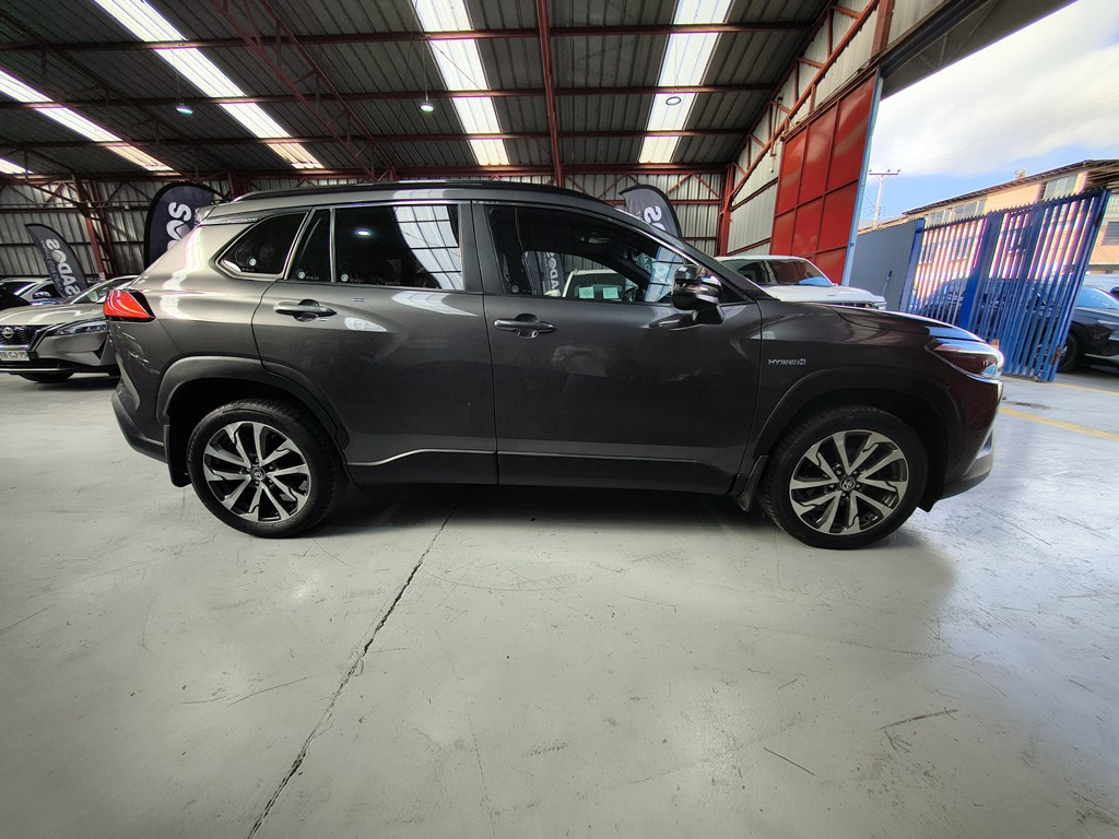 Toyota Corolla Cross — foto 5 de 23