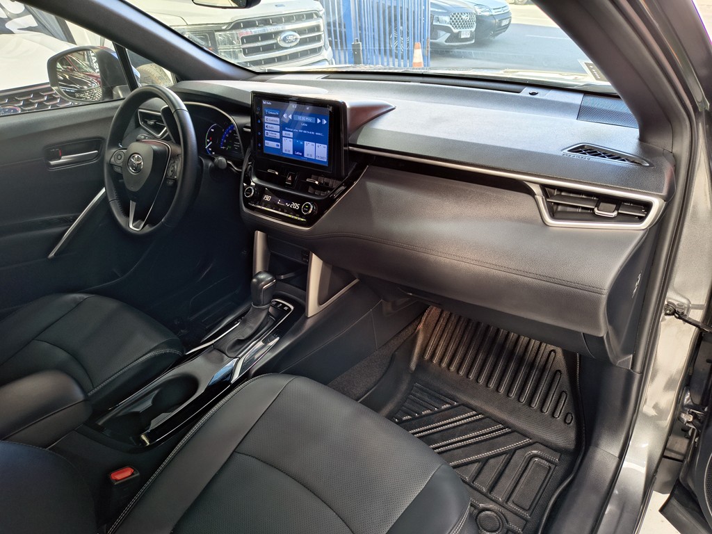Toyota Corolla Cross — foto 23 de 23