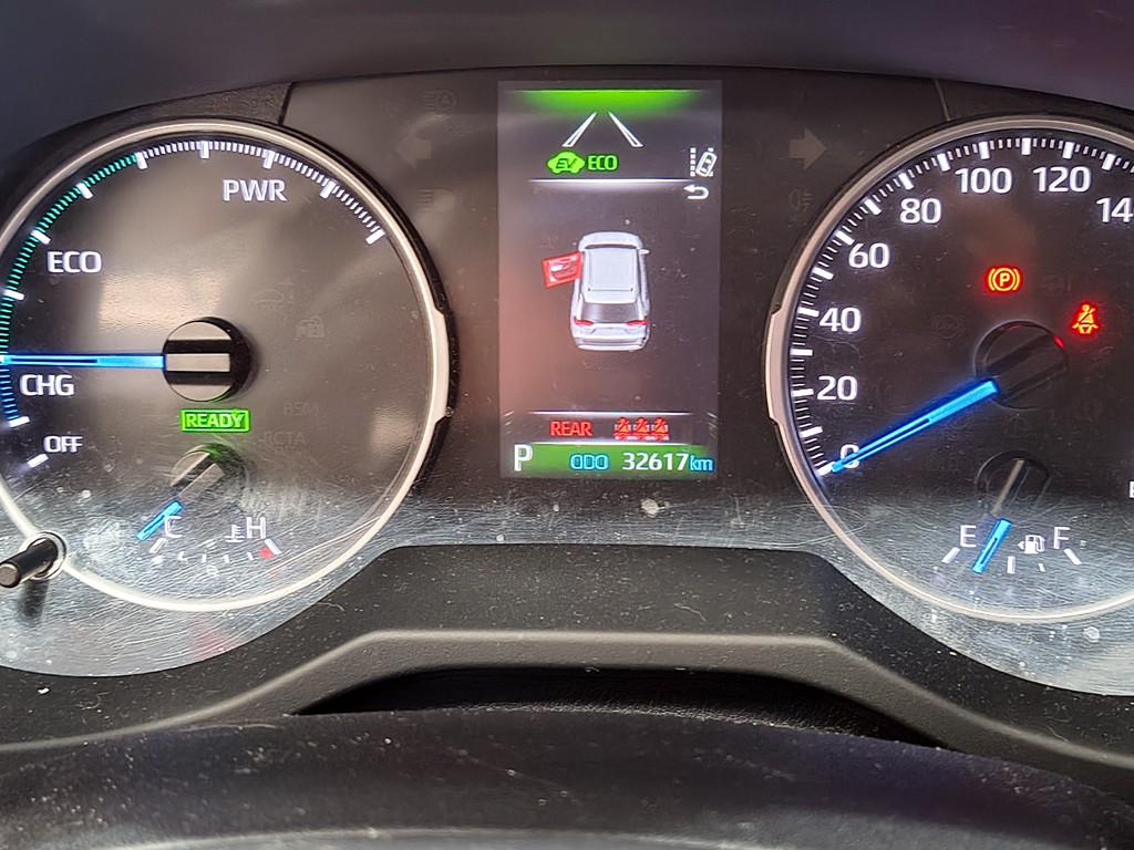 Toyota RAV4 — foto 14 de 20