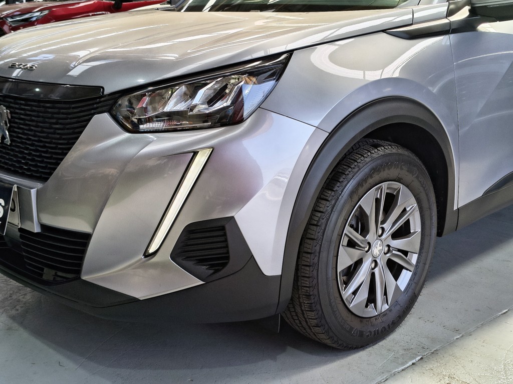 PEUGEOT 2008 2021 - Foto 9