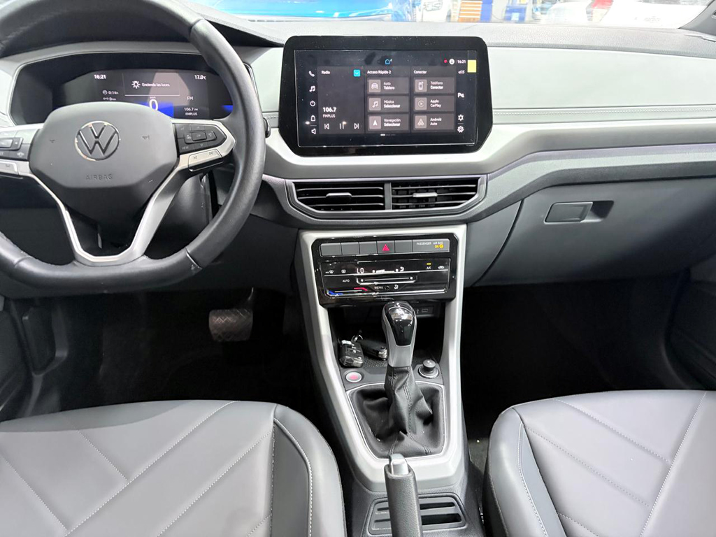 Volkswagen T-Cross — foto 10 de 18