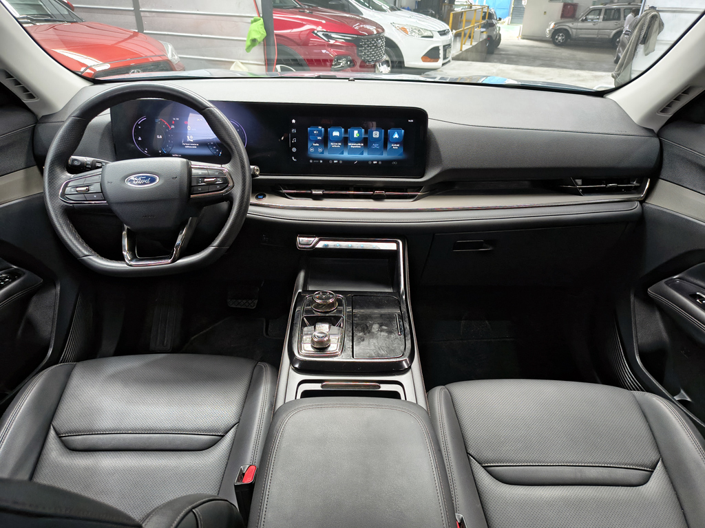 Ford Territory — foto 15 de 23