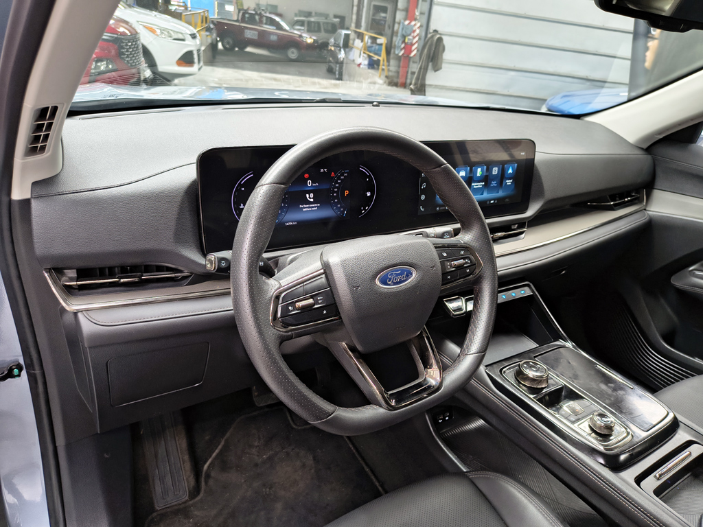 Ford Territory — foto 10 de 23