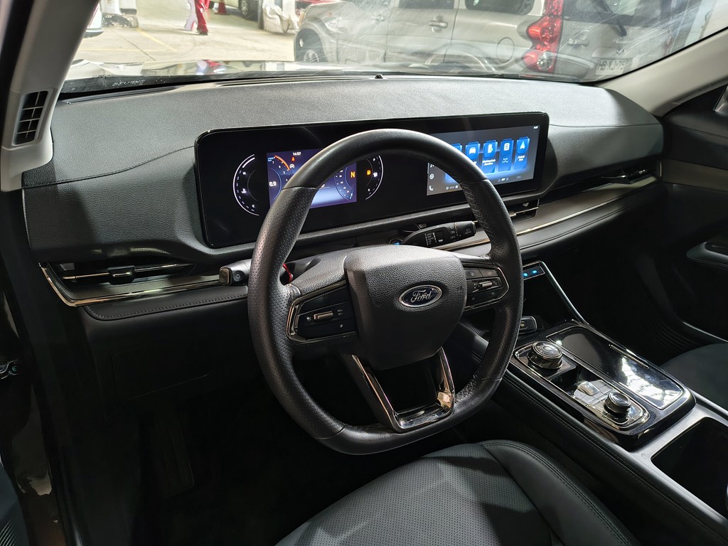 Ford Territory — foto 11 de 23