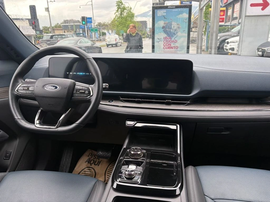 Ford Territory — foto 6 de 11