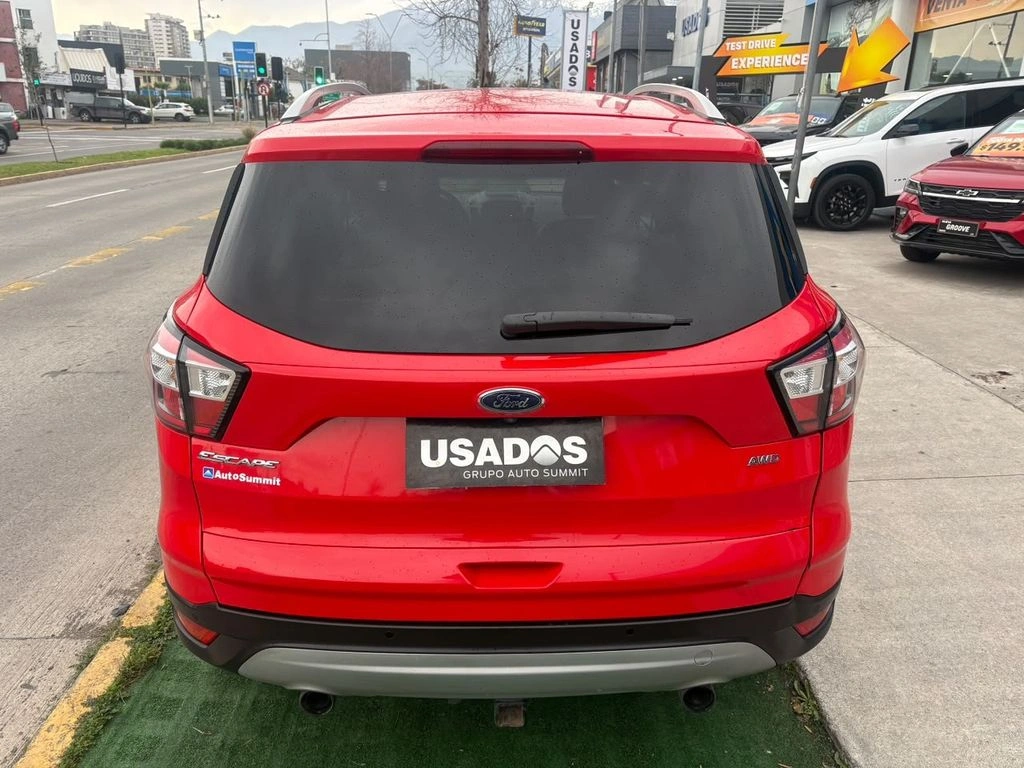 Ford Escape — foto 3 de 8