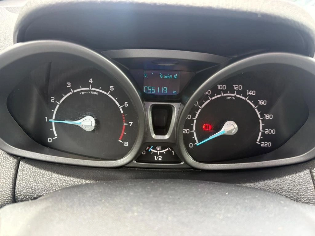FORD ECOSPORT 2015 - Foto 8