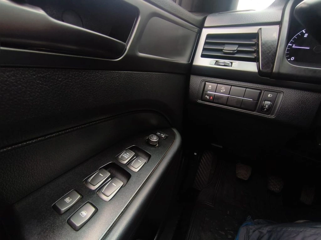 SSANGYONG GRAND MUSSO 2024 - Foto 16