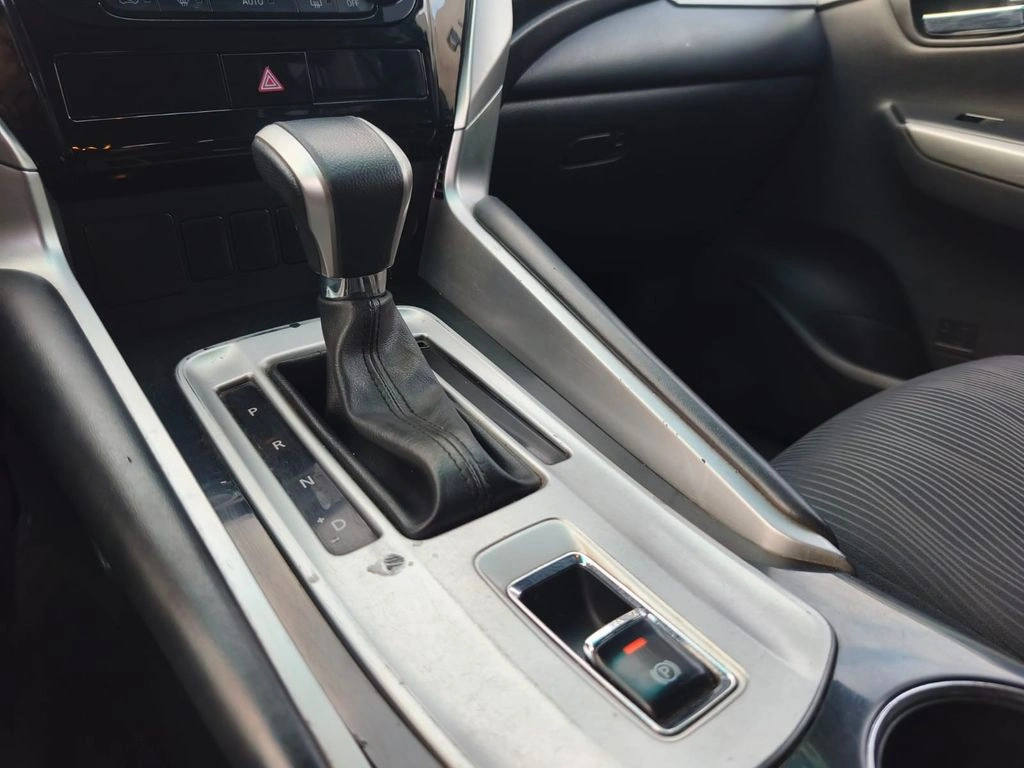 MITSUBISHI MONTERO SPORT 2020 - Foto 18