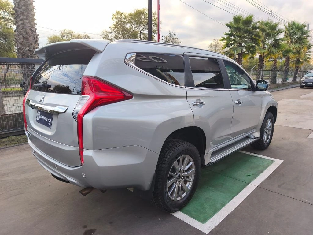 MITSUBISHI MONTERO SPORT 2020 - Foto 6