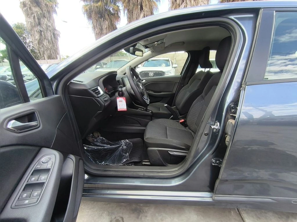 RENAULT CLIO IV 2023 - Foto 11