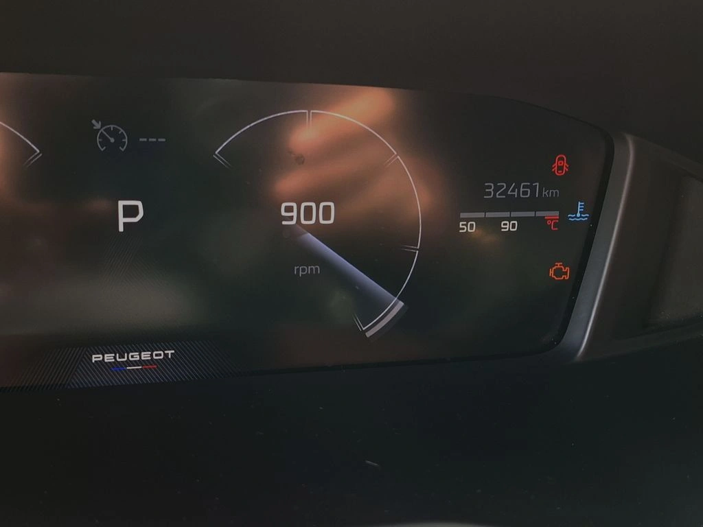 PEUGEOT 2008 2024 - Foto 18