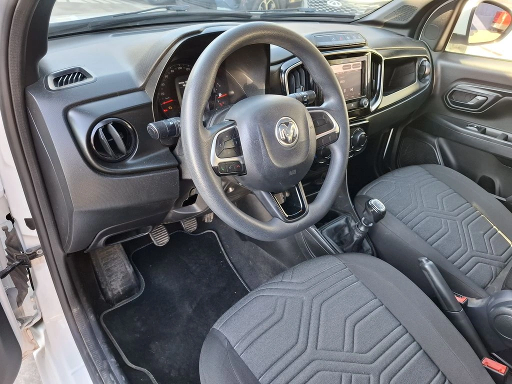 RAM 700 2025 - Foto 14