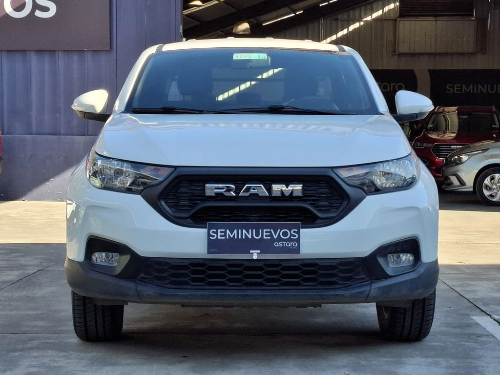 RAM 700 2025 - Foto 3