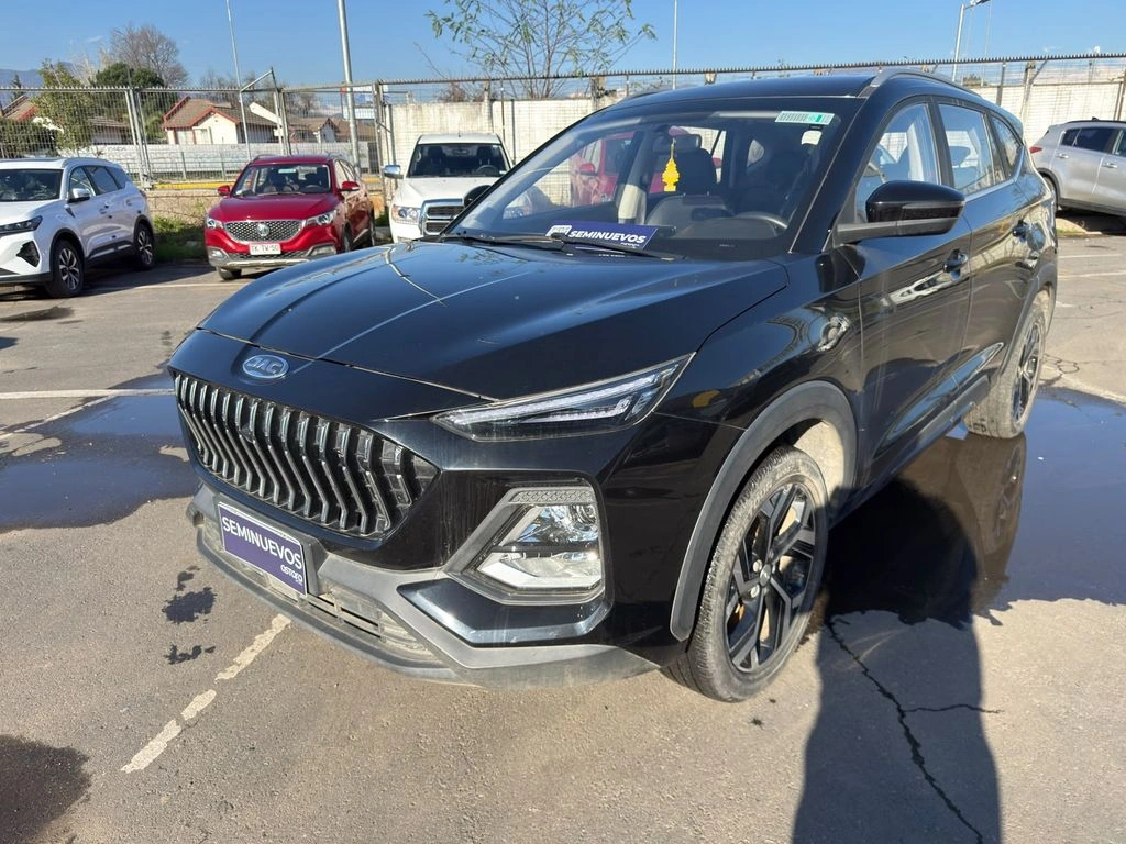 JAC JS8 1.5 LUXURY SE 4X2 6MT 5P