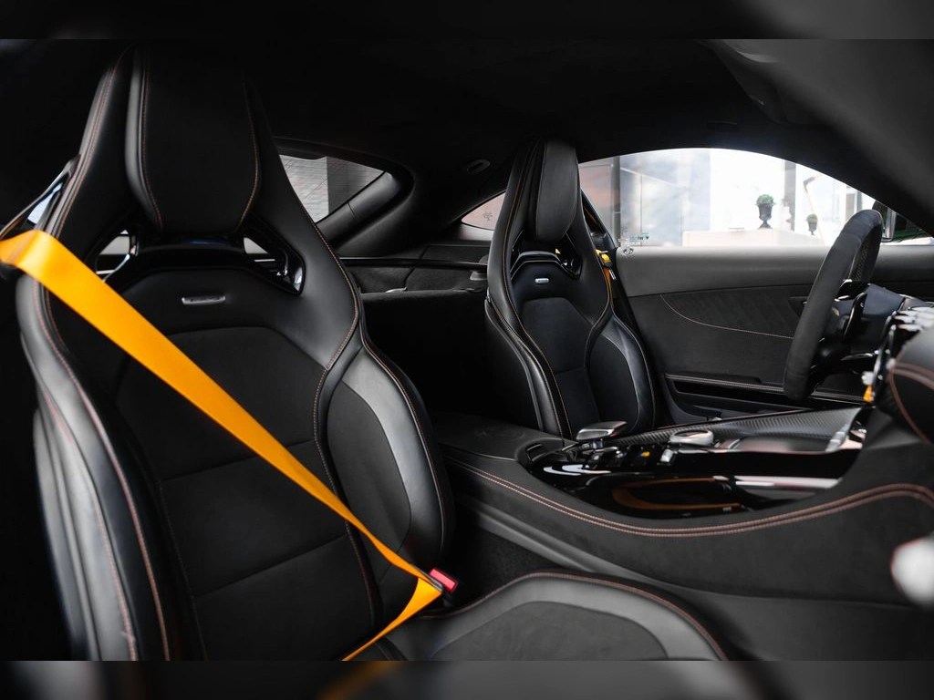 MERCEDES-BENZ AMG GT-R 2022 - Foto 12