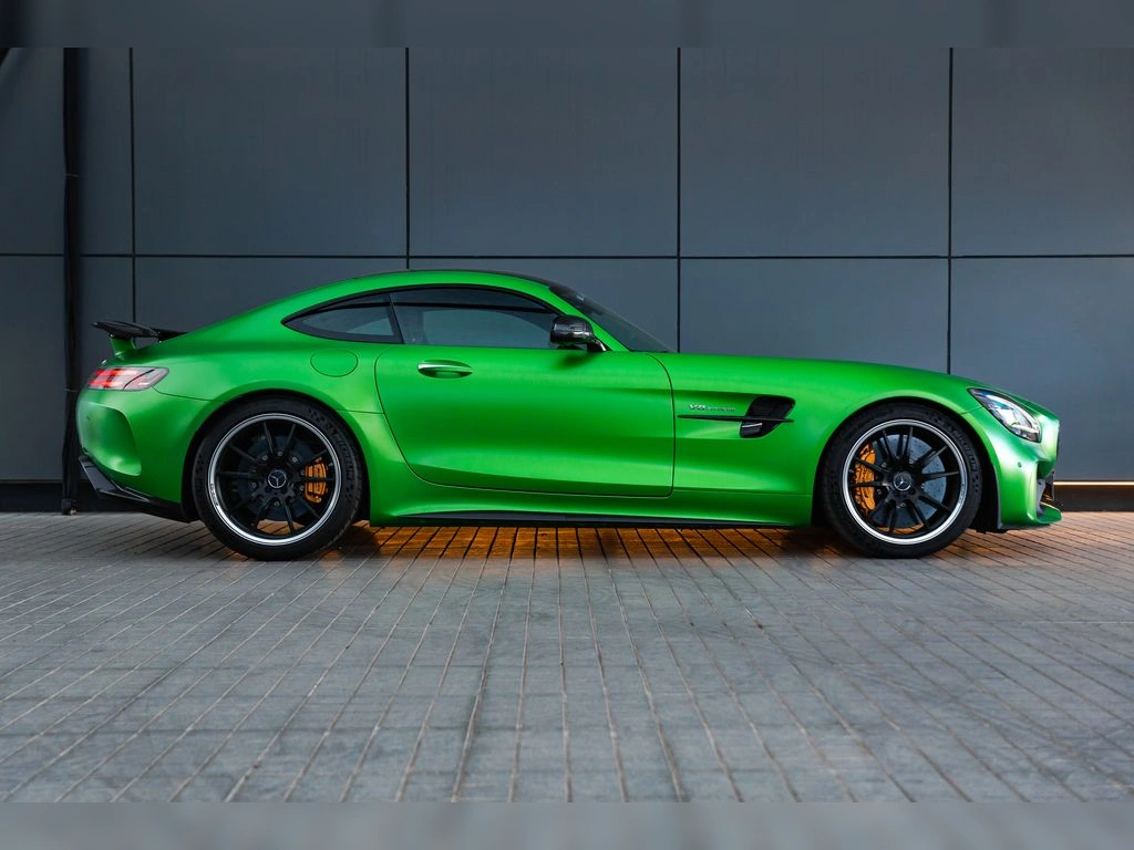 MERCEDES-BENZ AMG GT-R 2022 - Foto 4