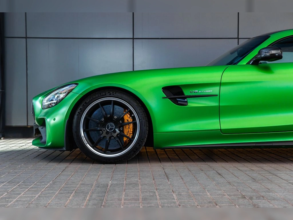 MERCEDES-BENZ AMG GT-R 2022 - Foto 15