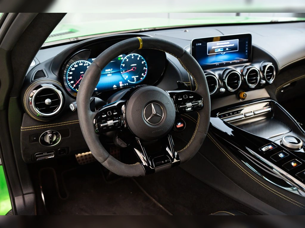 MERCEDES-BENZ AMG GT-R 2022 - Foto 24