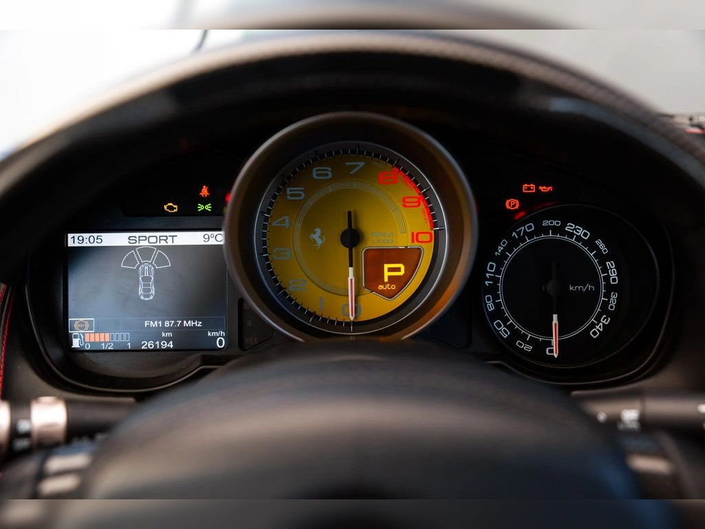 FERRARI CALIFORNIA F149 2011 - Foto 15