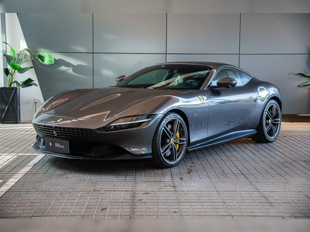 FERRARI ROMA
