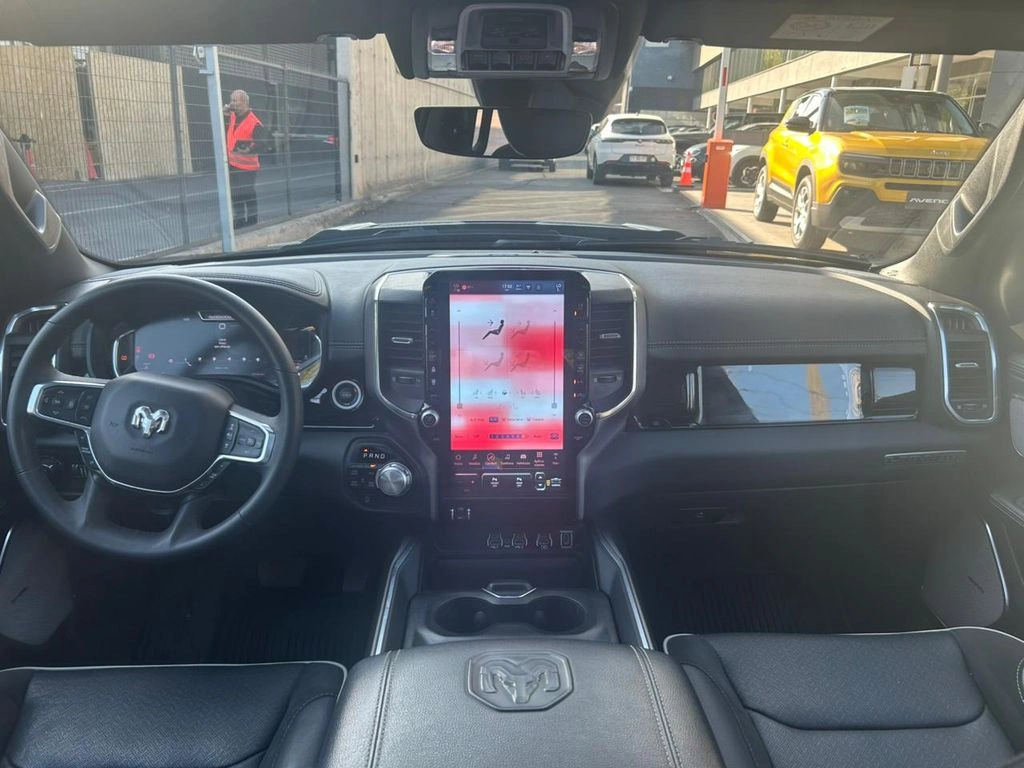 RAM 1500 2025 - Foto 5