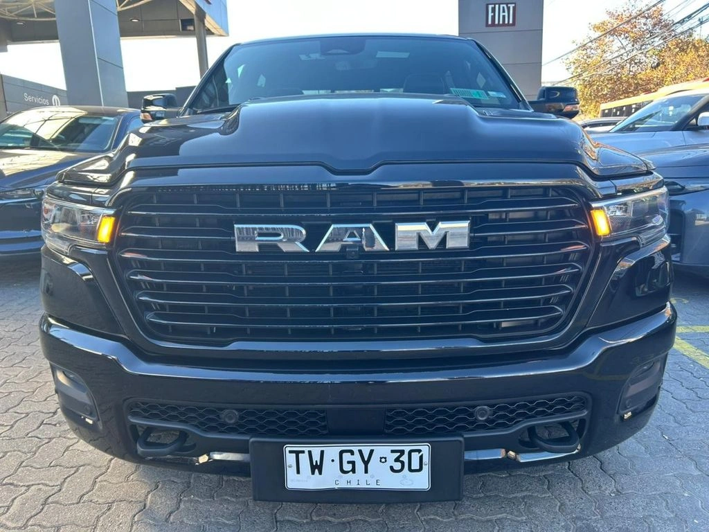 RAM 1500 2025 - Foto 3